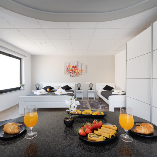 Zimmer, Apartman Kleopatra, Modern XXL Villa Katuni