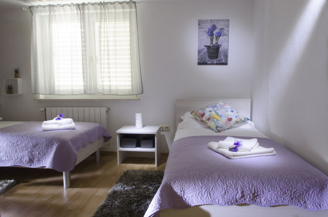 Komplett ausgestattetes Interieur, Modern XXL Villa Katuni